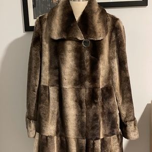 Stunning Gallery Faux Fur Swing Coat- Size Medium